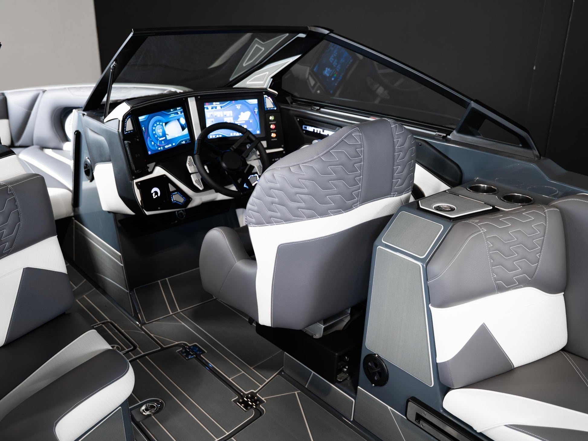 2026 Centurion Ri245 - Charcoal / White Accents - BoardCo Boats