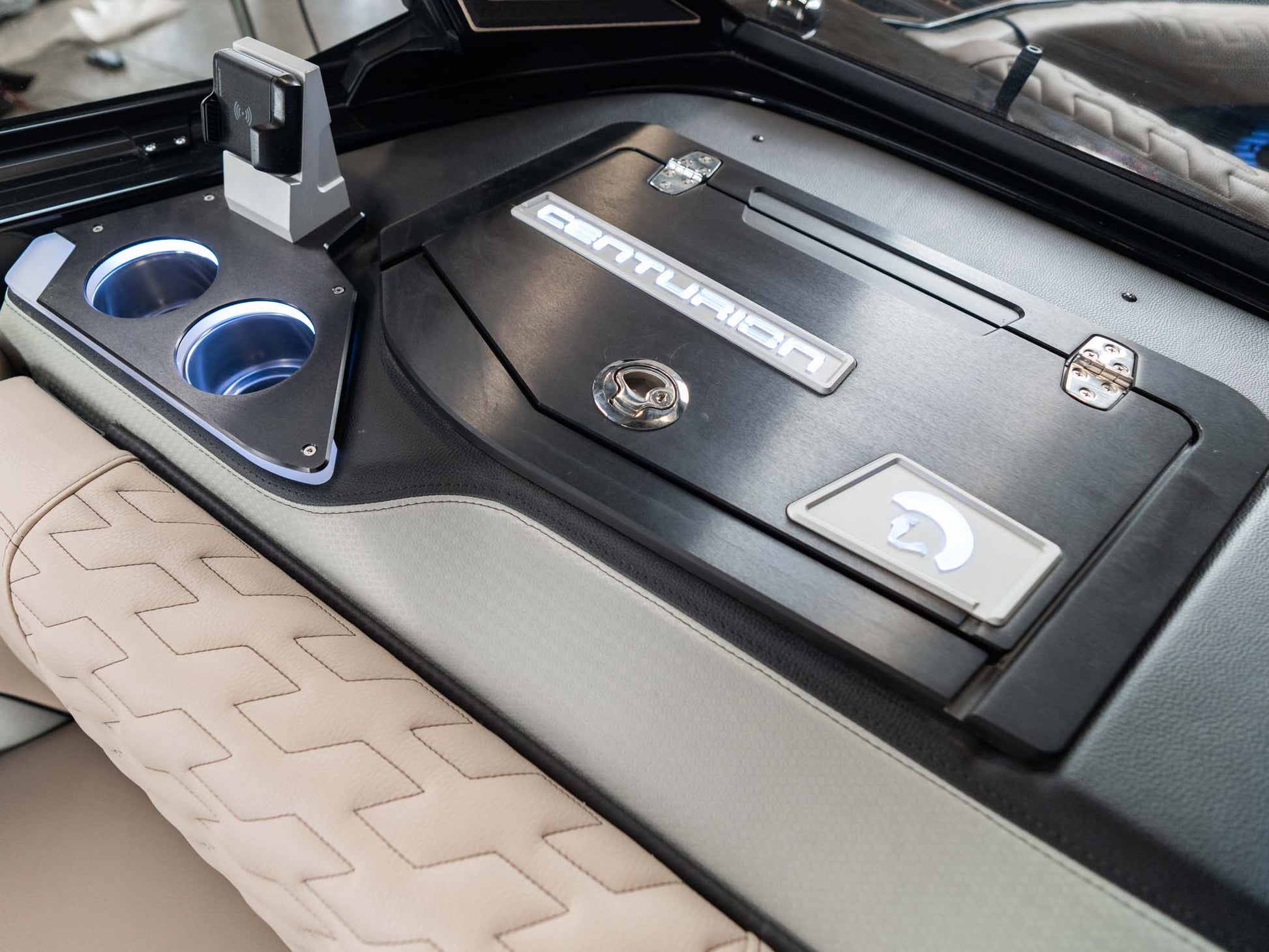 2026 Centurion Ri245 - White / Olive Flake - BoardCo Boats