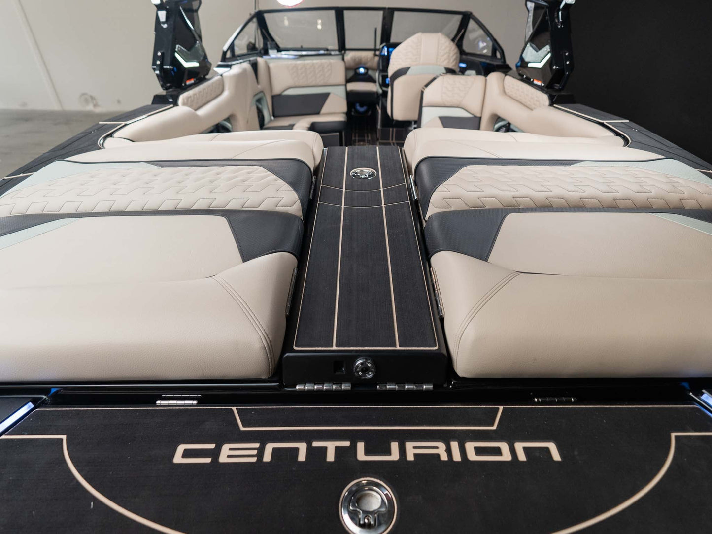 2026 Centurion Ri245 - White / Olive Flake - BoardCo Boats