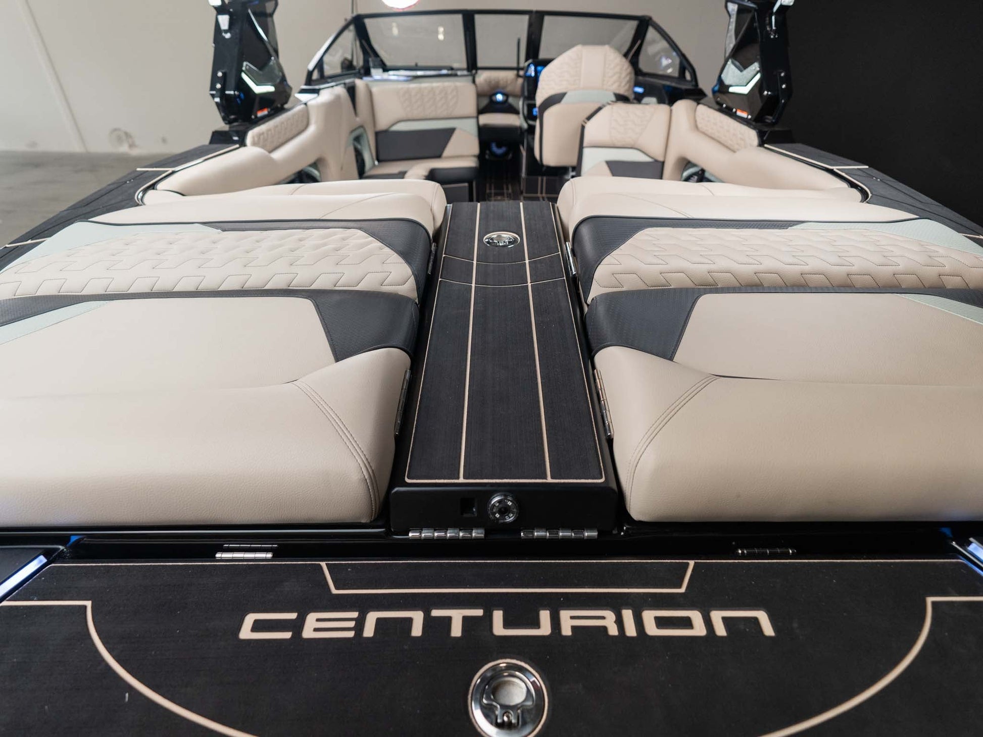 2026 Centurion Ri245 - White / Olive Flake - BoardCo Boats