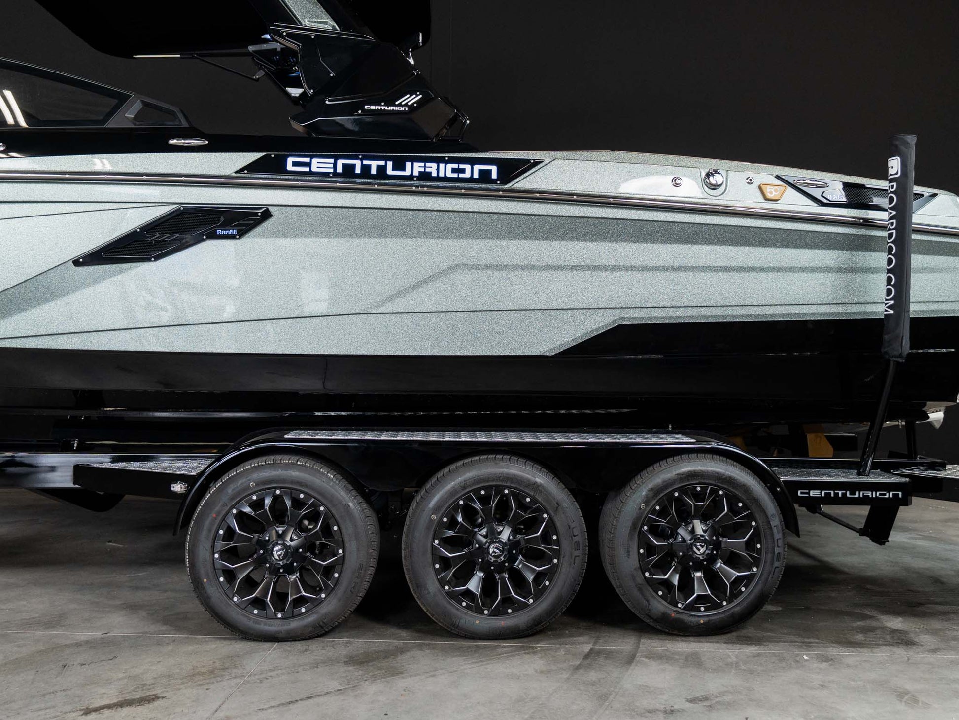 2026 Centurion Ri245 - White / Olive Flake - BoardCo Boats