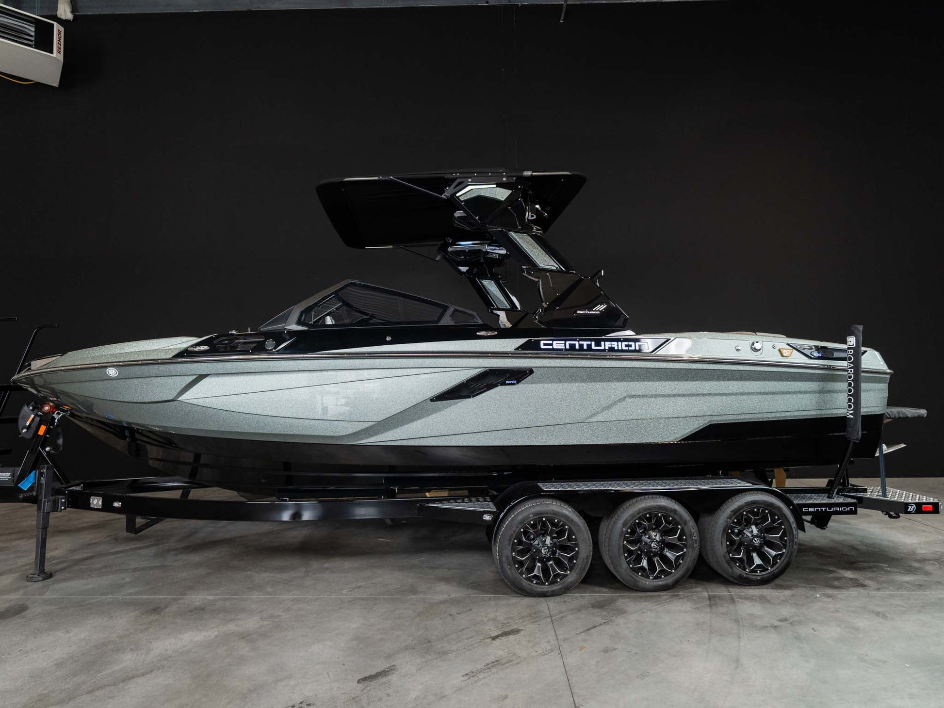 2026 Centurion Ri245 - White / Olive Flake - BoardCo Boats