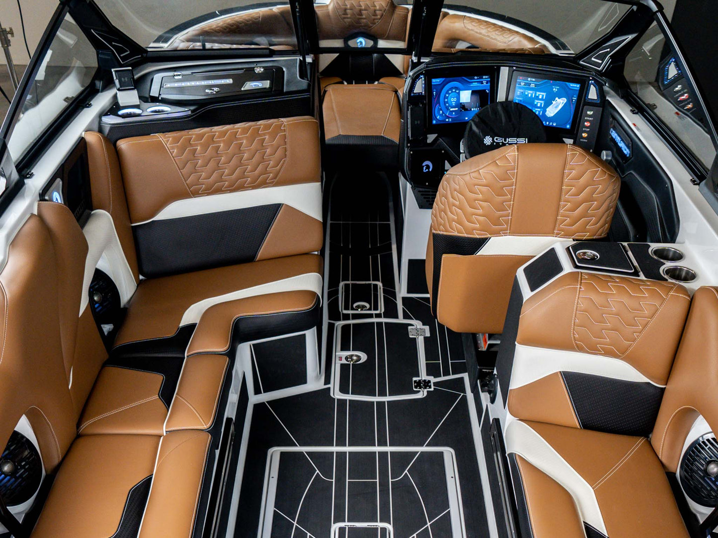 2026 Centurion Ri245 - White Stormtrooper - BoardCo Boats