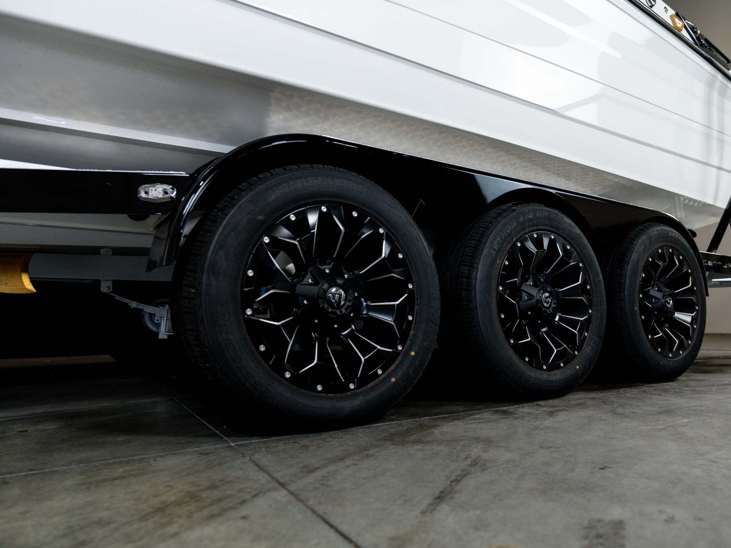 2026 Centurion Ri245 - White Stormtrooper - BoardCo Boats