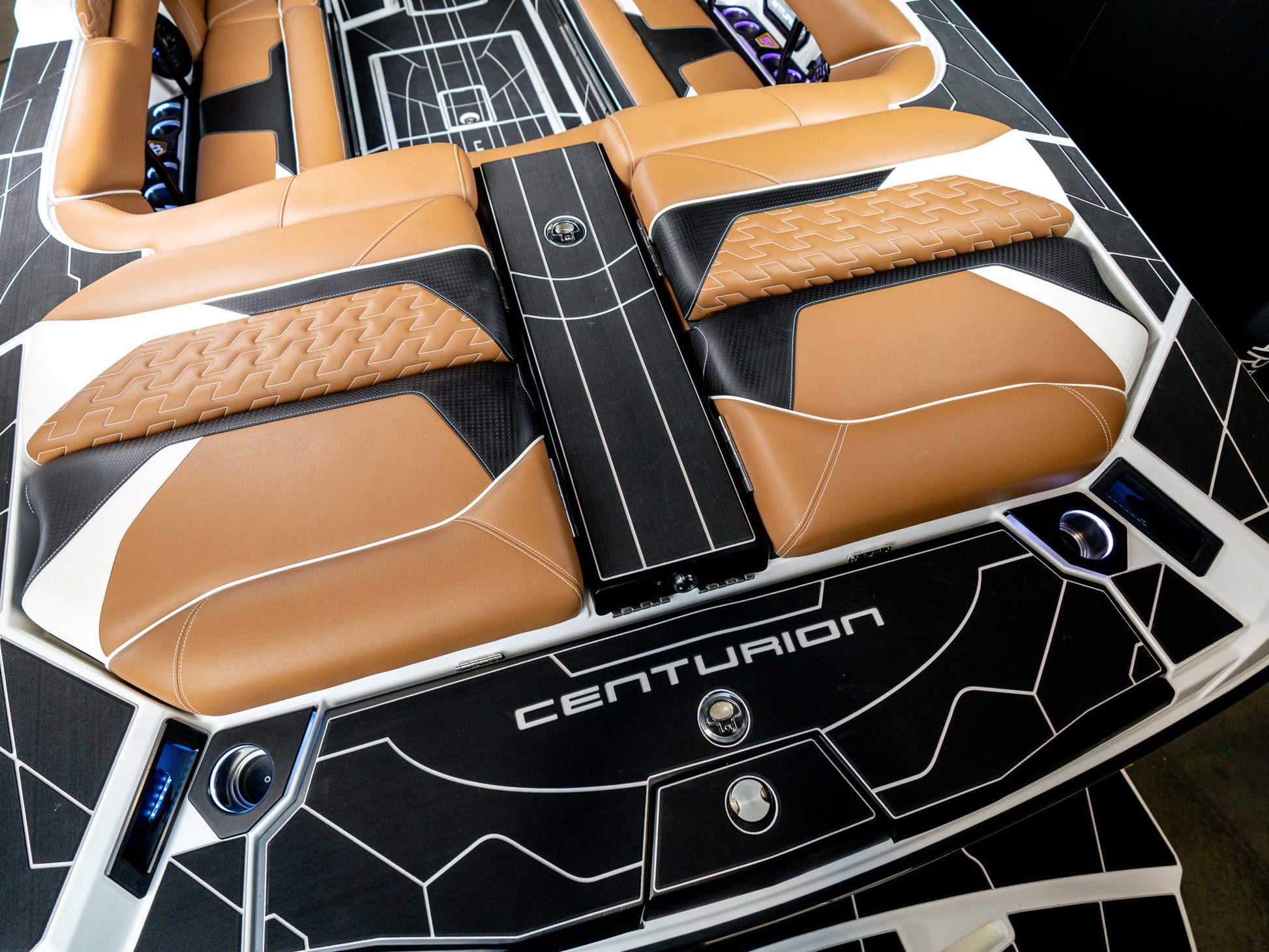 2026 Centurion Ri245 - White Stormtrooper - BoardCo Boats