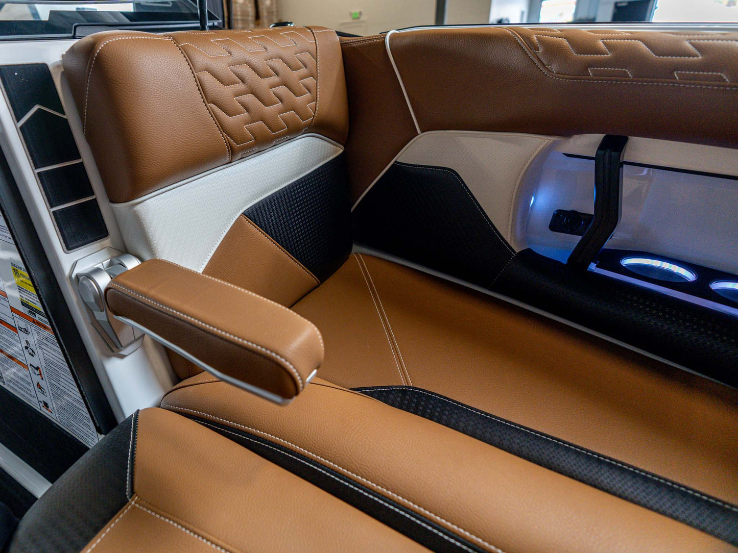 2026 Centurion Ri245 - White Stormtrooper - BoardCo Boats