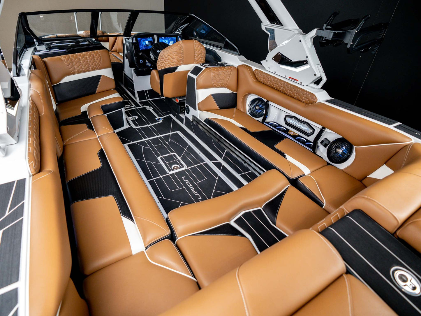 2026 Centurion Ri245 - White Stormtrooper - BoardCo Boats