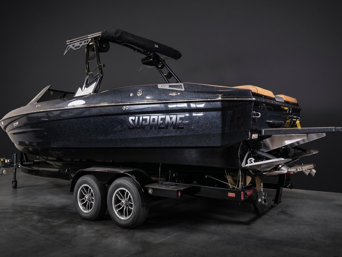 2026 Supreme S240 - Black Flake / Onyx Black