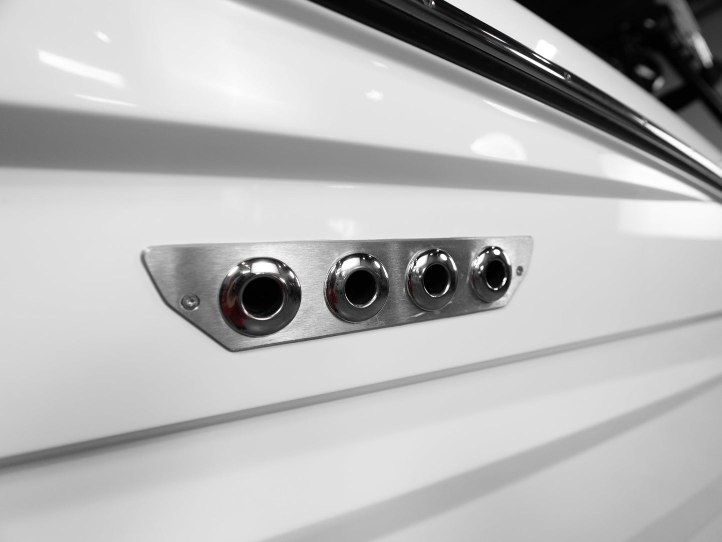 2026 Supreme S240 - White Frost / Castano - BoardCo Boats