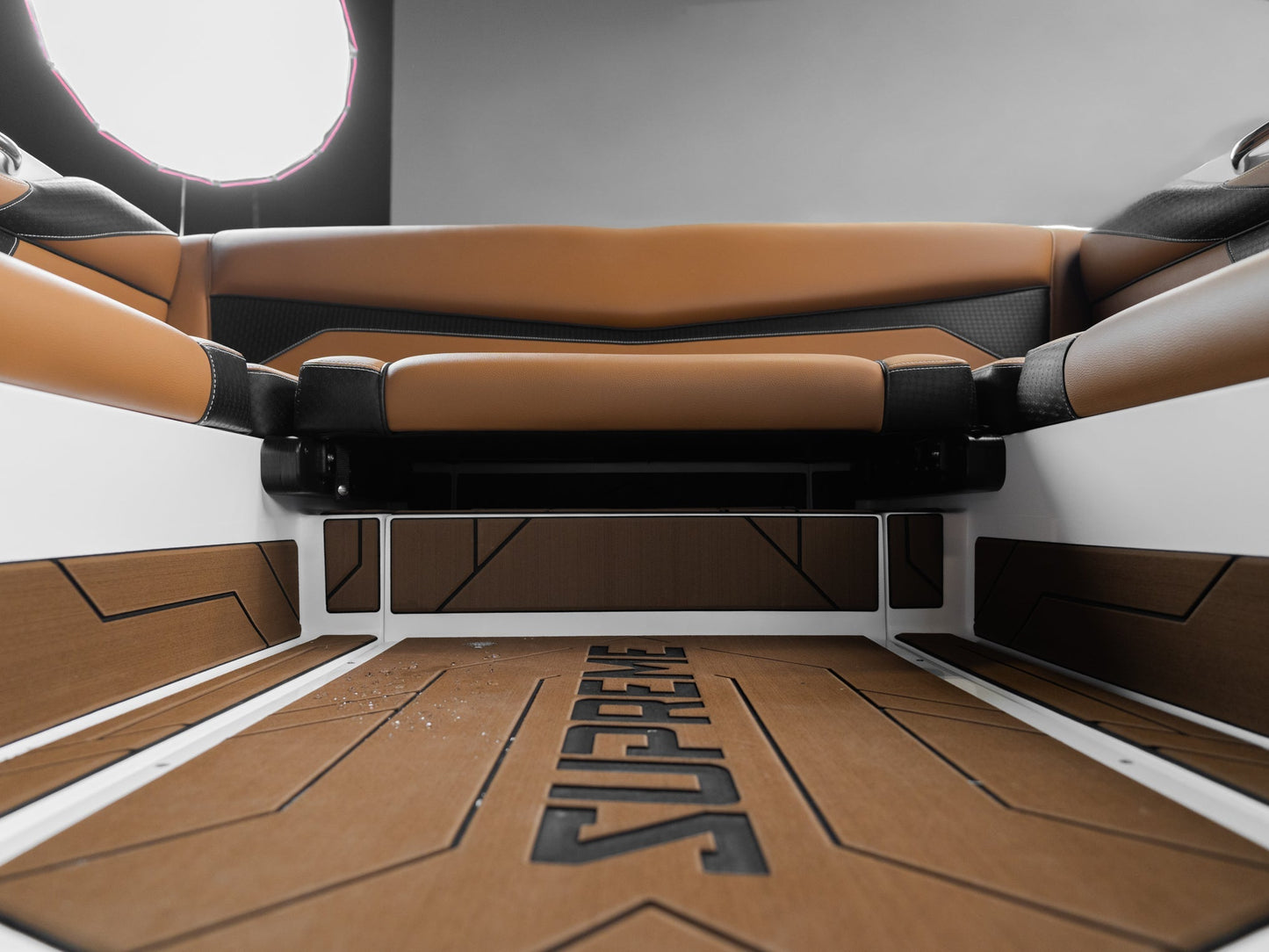 2026 Supreme S240 - White Frost / Castano - BoardCo Boats