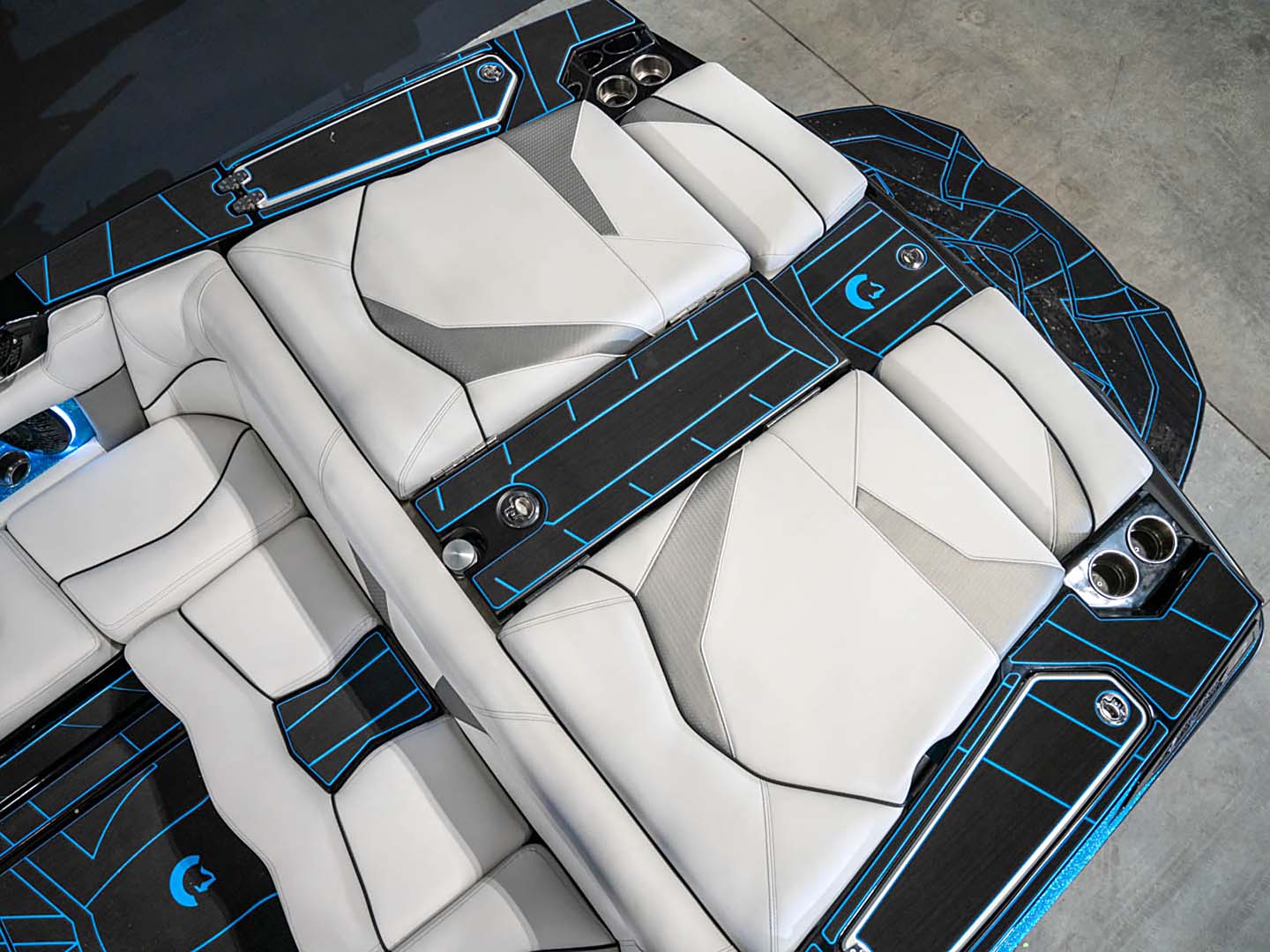 2024 Centurion Fe22 Mist Blue Flake / Black
