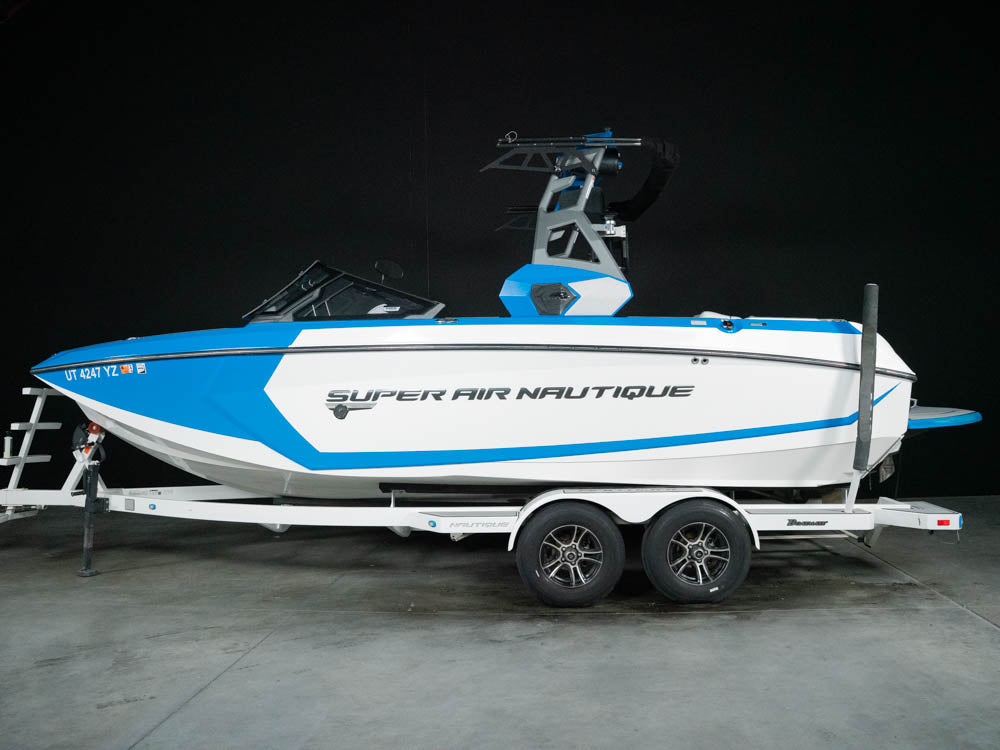 2019 Nautique G23 - White / Blue