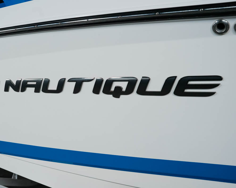 2019 Nautique G23 - White / Blue