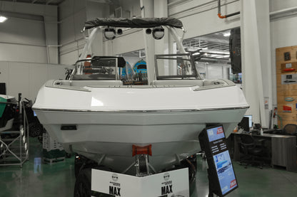 Moomba Max A3 with a Factoty Bimini