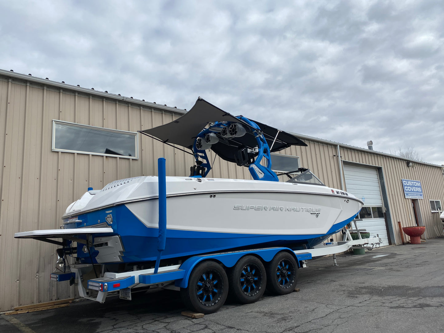 5' Nautique Tower Mounted Shade Sail