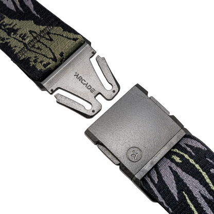 Arcade Out Of Range Belt in Ivy Green