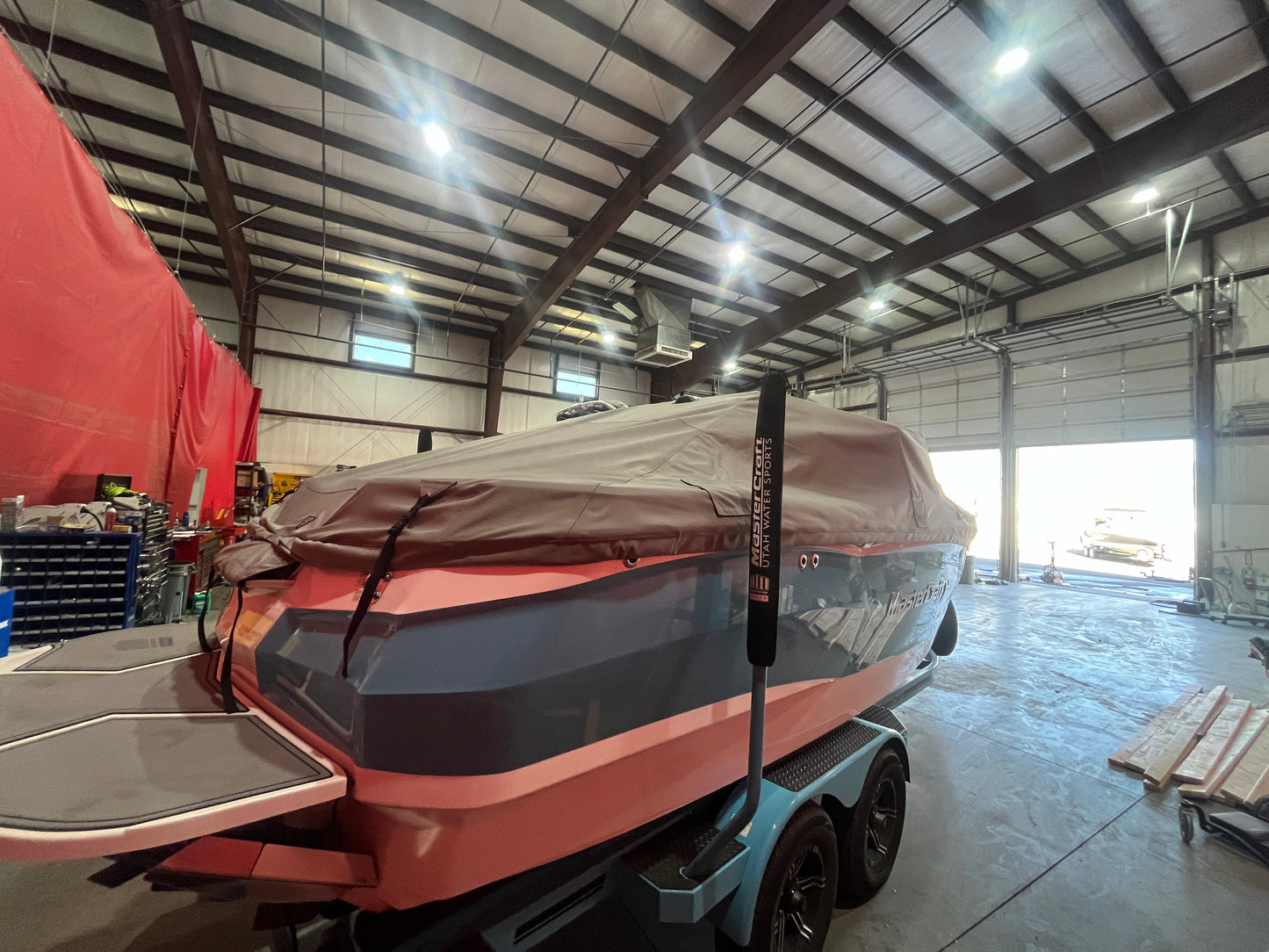 MasterCraft XStar ZFT4 with Roswell Bimini Tower Down Ratchet Cover
