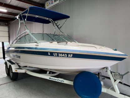 Mastercraft Maristar 200 with ZetoFlex Gen 1.9 narrow tower Folding Canopy Top