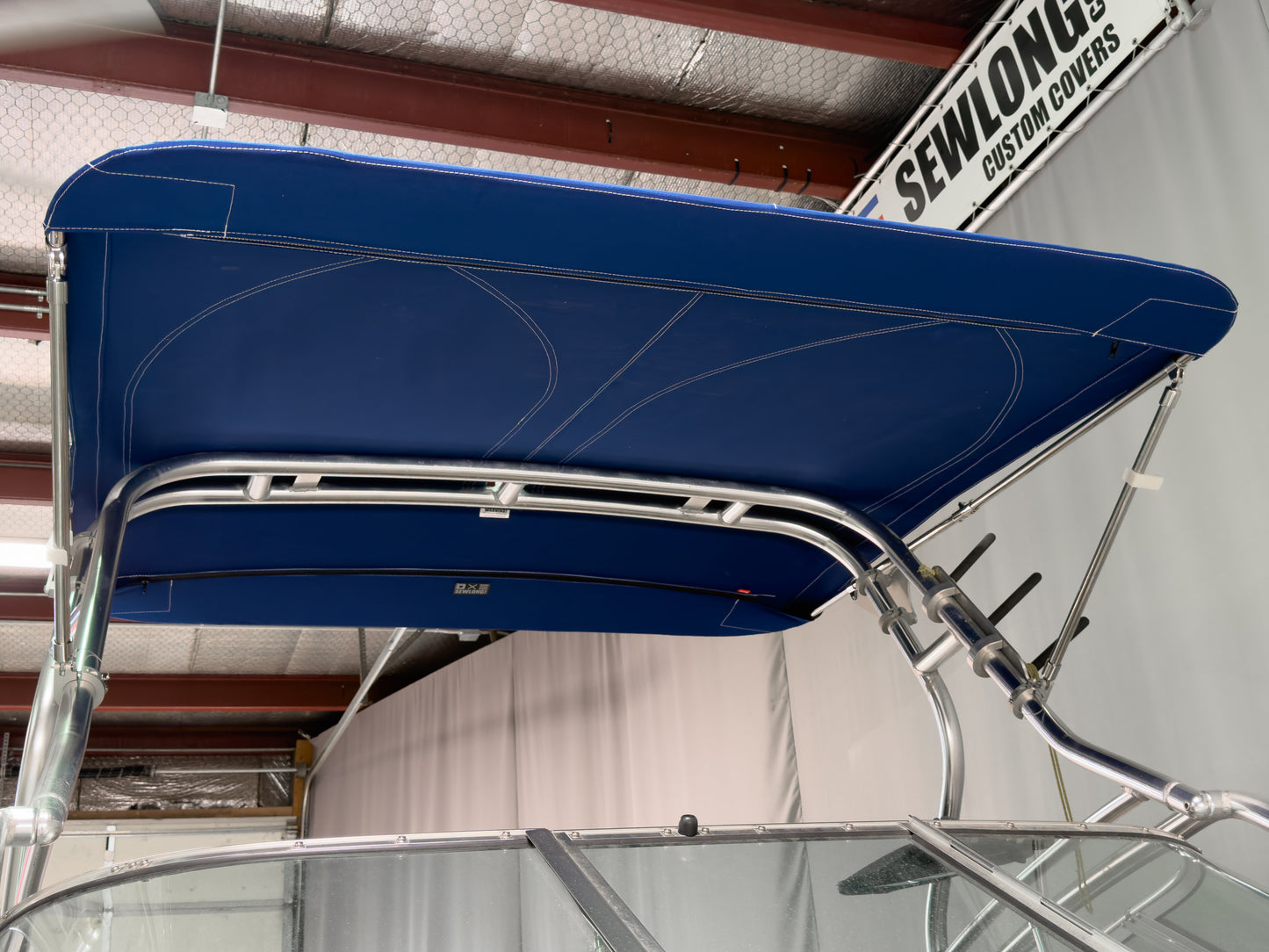 Mastercraft Maristar 200 with ZetoFlex Gen 1.9 narrow tower Folding Canopy Top