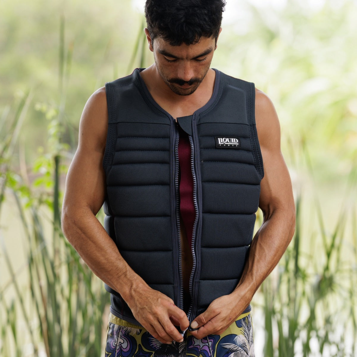 Liquid Force Fuse Comp Wake Vest in Charcoal