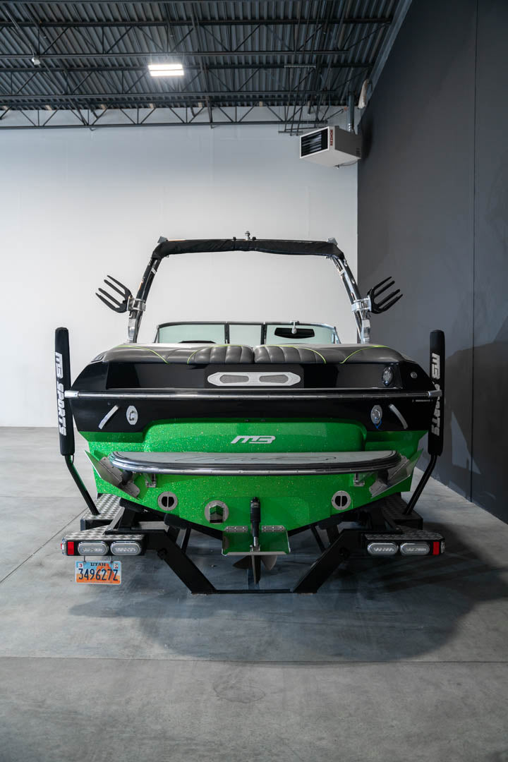 2015 MB B52 Green Flake / Black