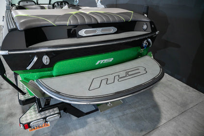 2015 MB B52 Green Flake / Black