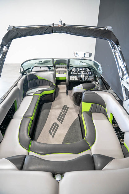 2015 MB B52 Green Flake / Black