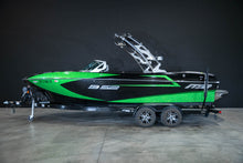 2015 MB B52 Green Flake / Black