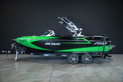 2015 MB B52 Green Flake / Black
