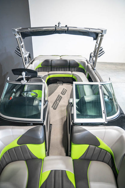 2015 MB B52 Green Flake / Black