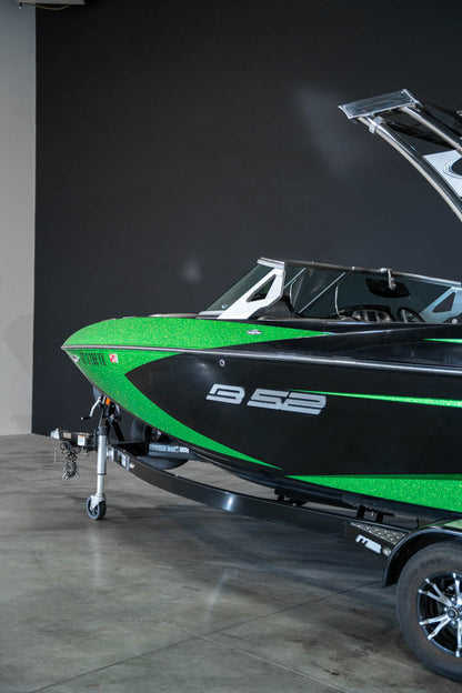 2015 MB B52 Green Flake / Black