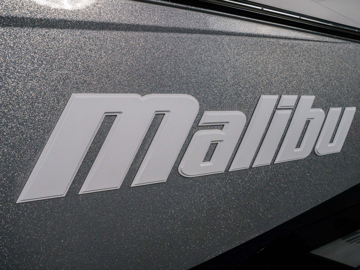 2024 Malibu 23LSV - Silver Flake / Blue