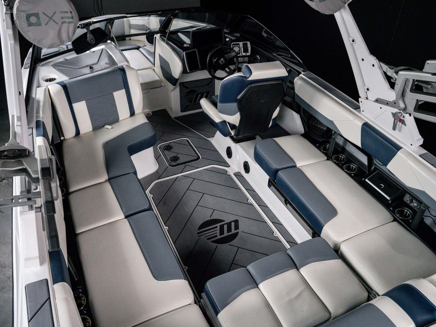 2024 Malibu 23LSV - Silver Flake / Blue