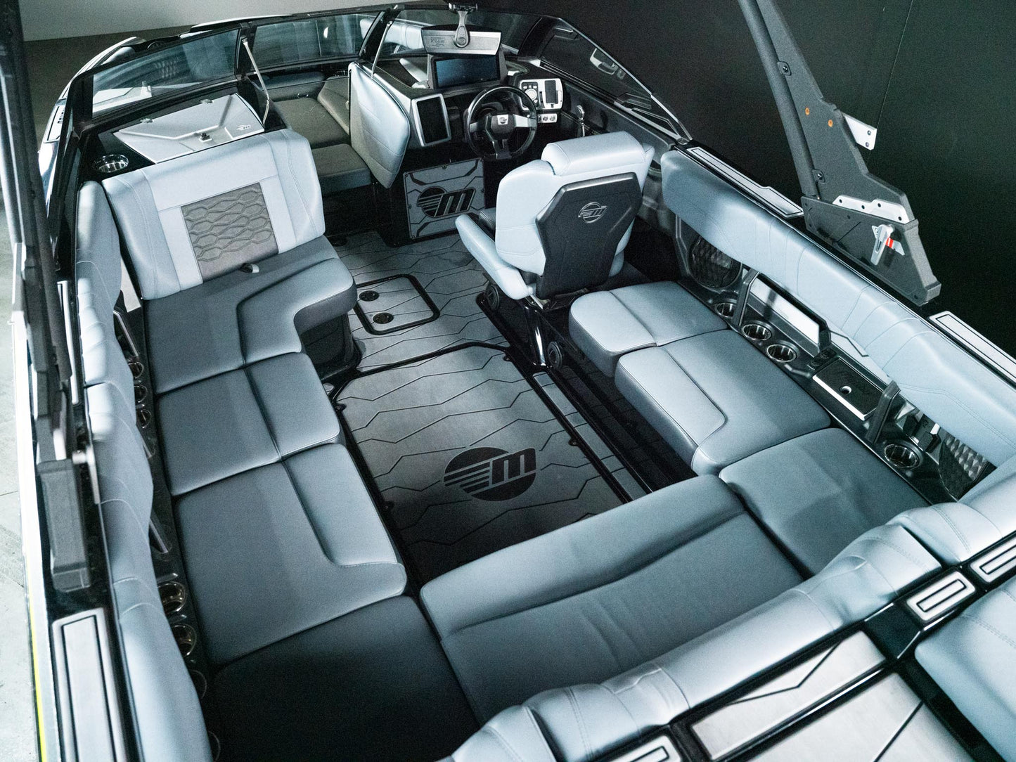 2024 Malibu 23MXZ - Electric Yellow / Grey