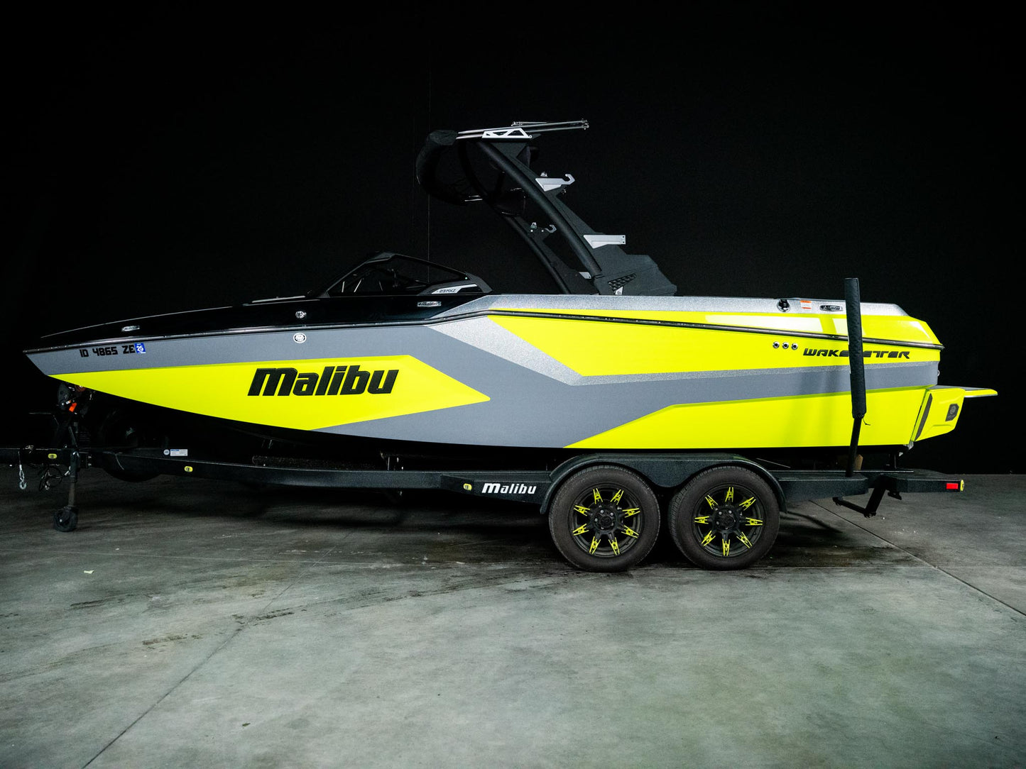 2024 Malibu 23MXZ - Electric Yellow / Grey