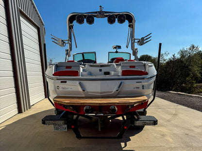 2020 Mastercraft X22 - Red / White
