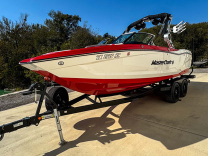 2020 Mastercraft X22 - Red / White