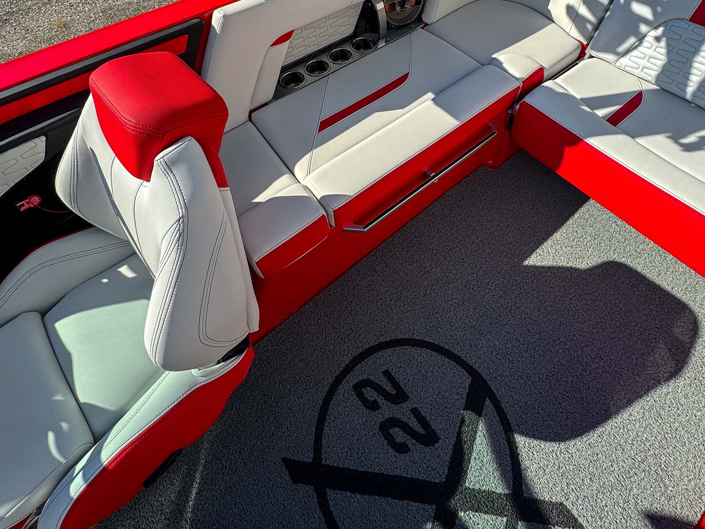 2020 Mastercraft X22 - Red / White