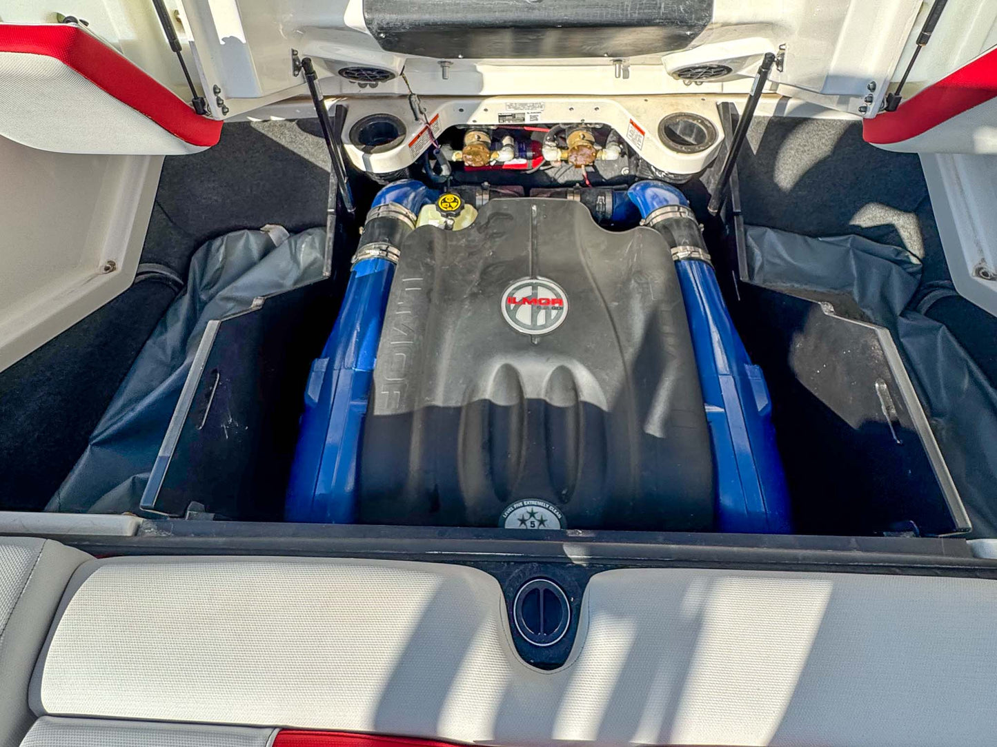 2020 Mastercraft X22 - Red / White