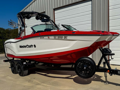 2020 Mastercraft X22 - Red / White
