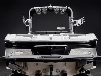 2016 MasterCraft X23 - Red / Black