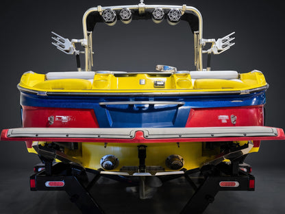 2016 MasterCraft X26 - Blue / Red / Yellow