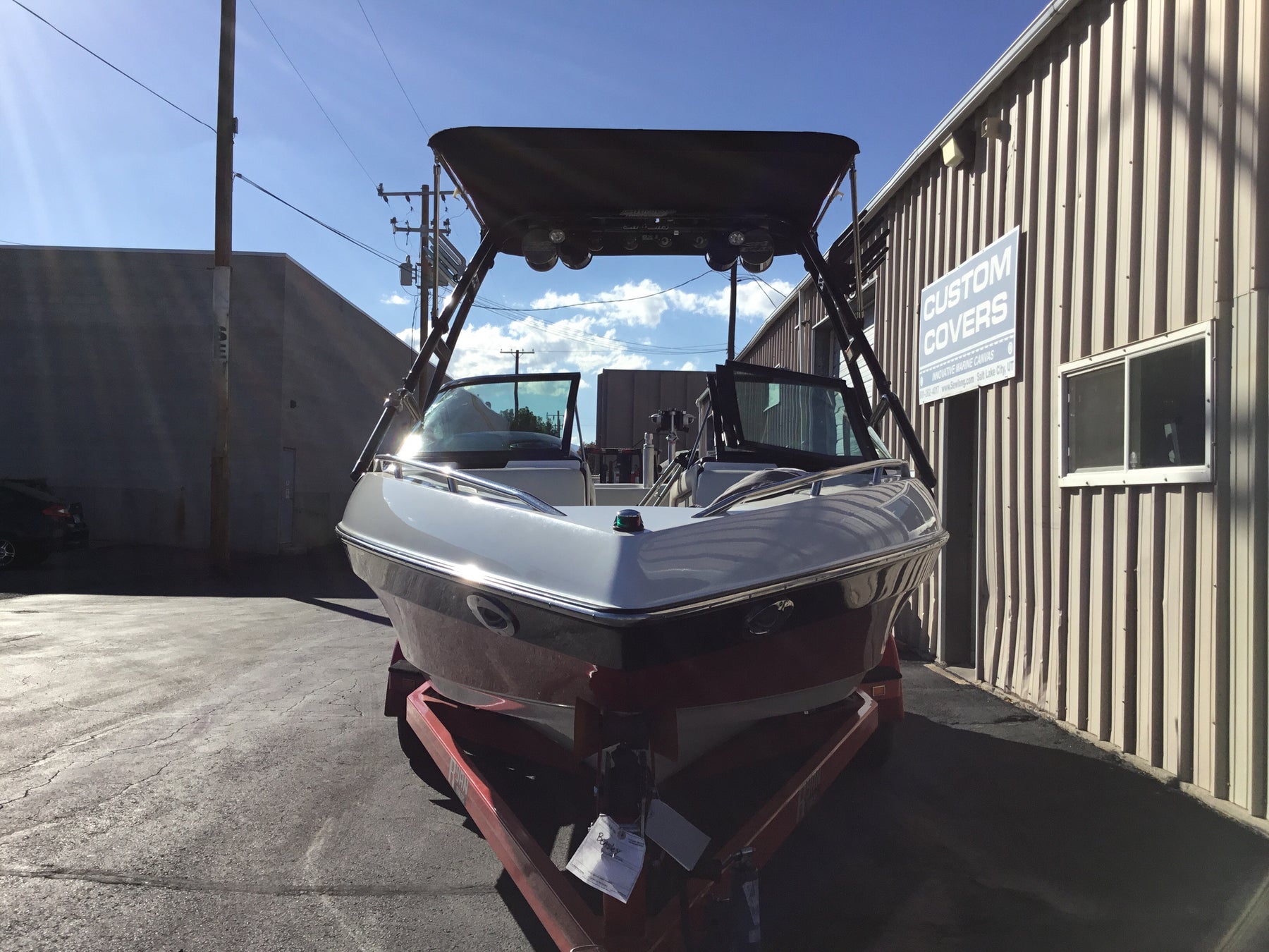 Malibu 21VLX Wakesetter Skylon Swoop Tower