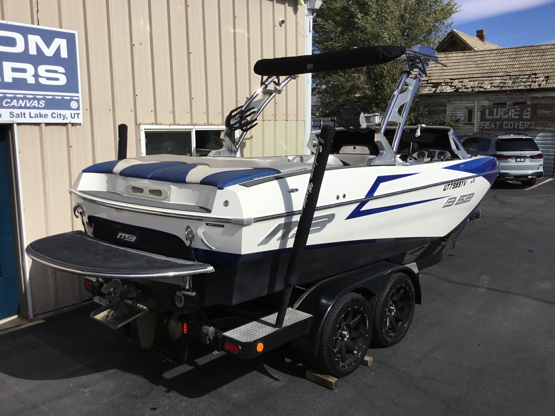 MB B52 23 FWD Tube Arch Tower