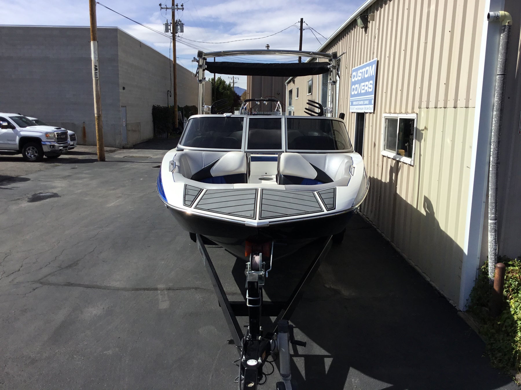 MB B52 23 FWD Tube Arch Tower