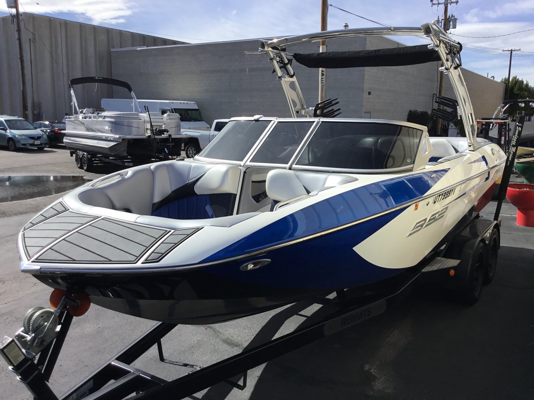 MB B52 23 FWD Tube Arch Tower