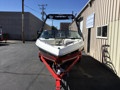 Malibu 21 VLX with Skylon Swoop tower