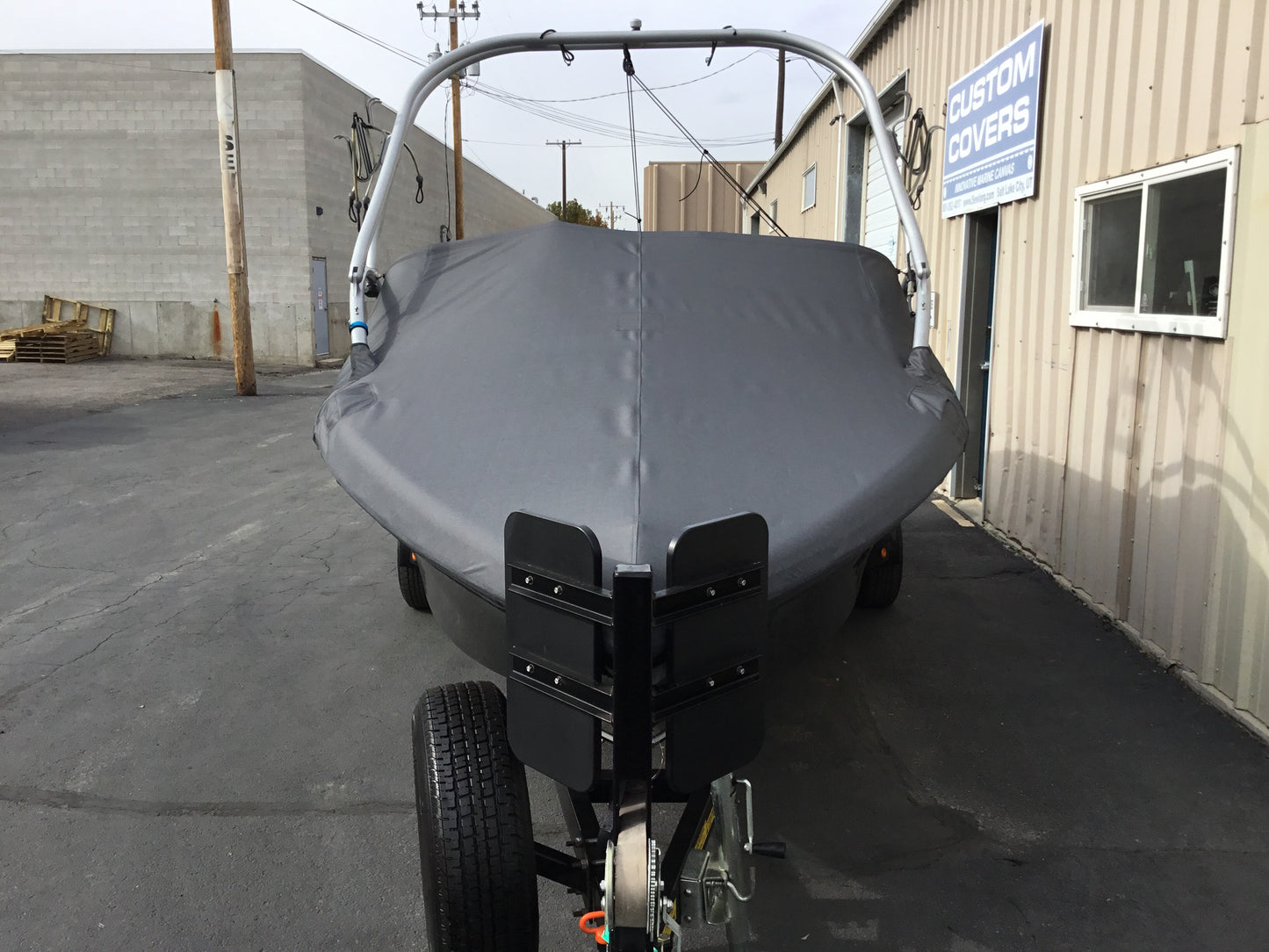 Nautique Air SV211 with FCT 211 Tower Cinch Cover