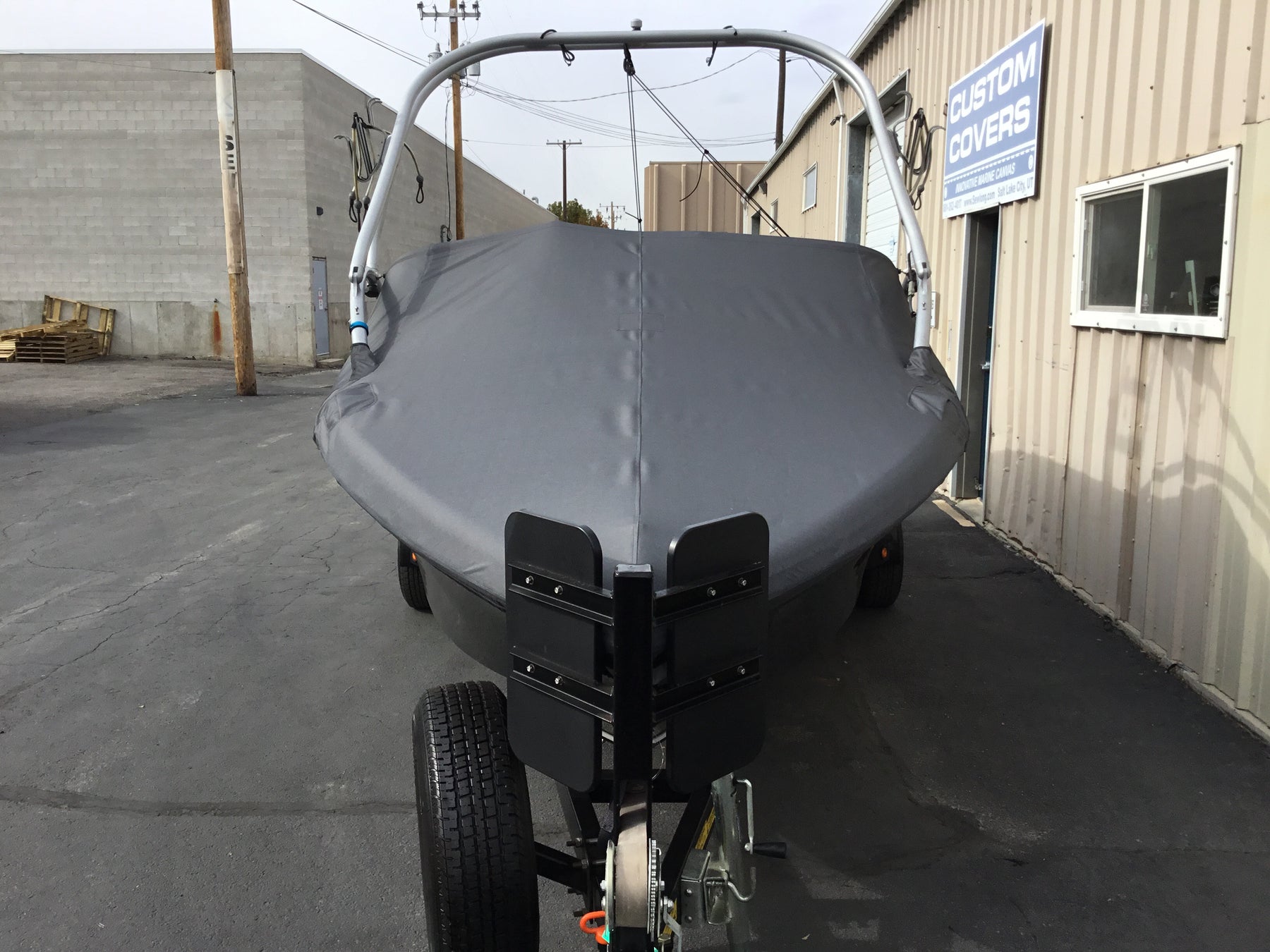 Nautique Air SV211 with FCT 211 Tower Cinch Cover