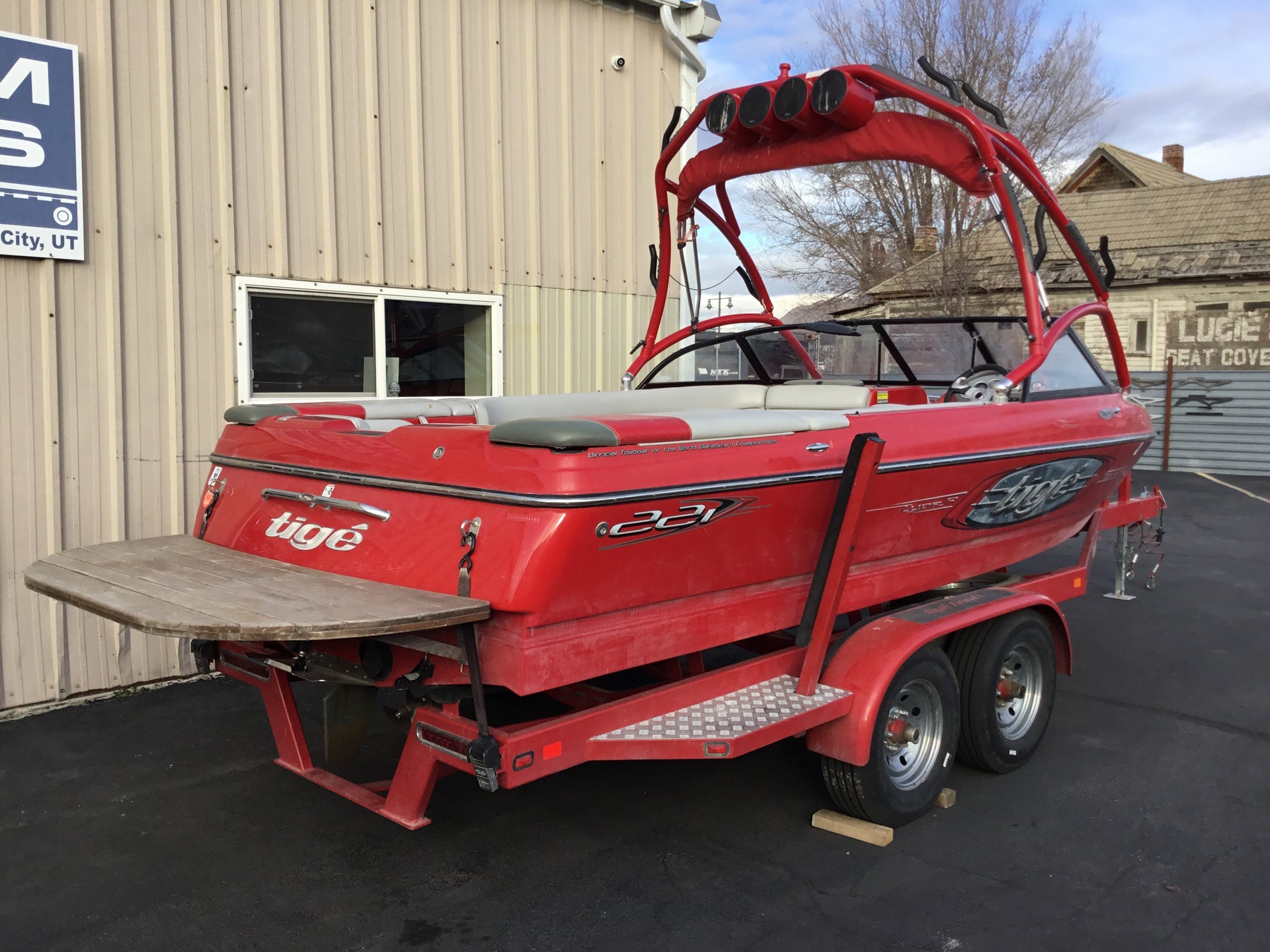 Tige 22i Xtreme Phat Tower Cinch Cover